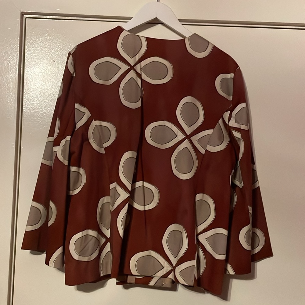 Chicos Printed Topper. - image 4